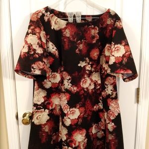 Danny & Nicole Floral dress